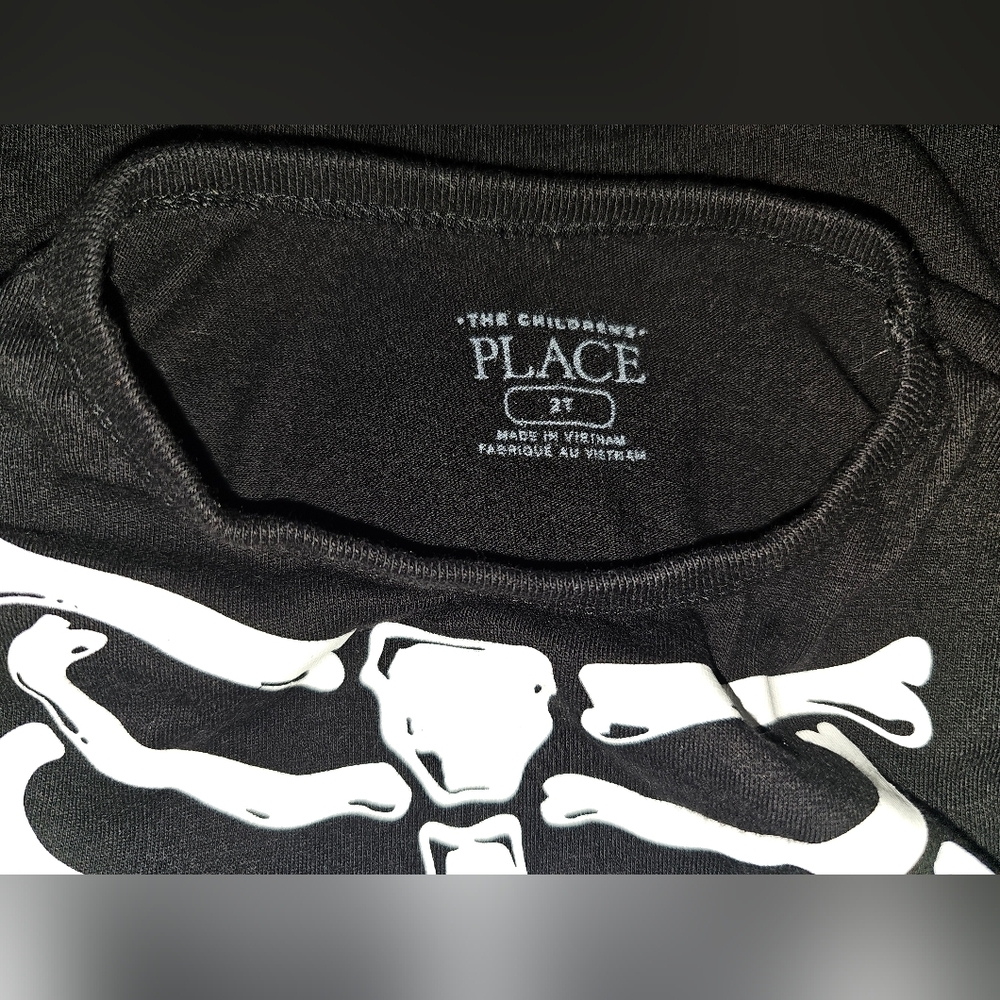 The Children's Place Toddler Boy Glow Skeleton Graphic T-Shirt Size 2T - EUC - Picture 4 of 9